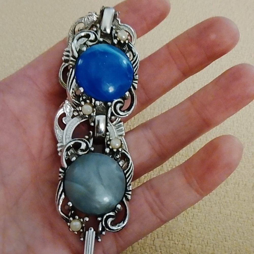 Elegant Multi-Color Stone Bracelet - Picture 9 of 16